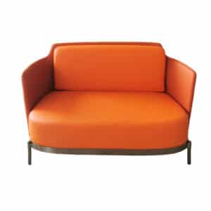 Loveseat contemporáneo de piel sintética naranja