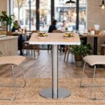 Common Table and Chair Set FOH-BC05 in a cafe
