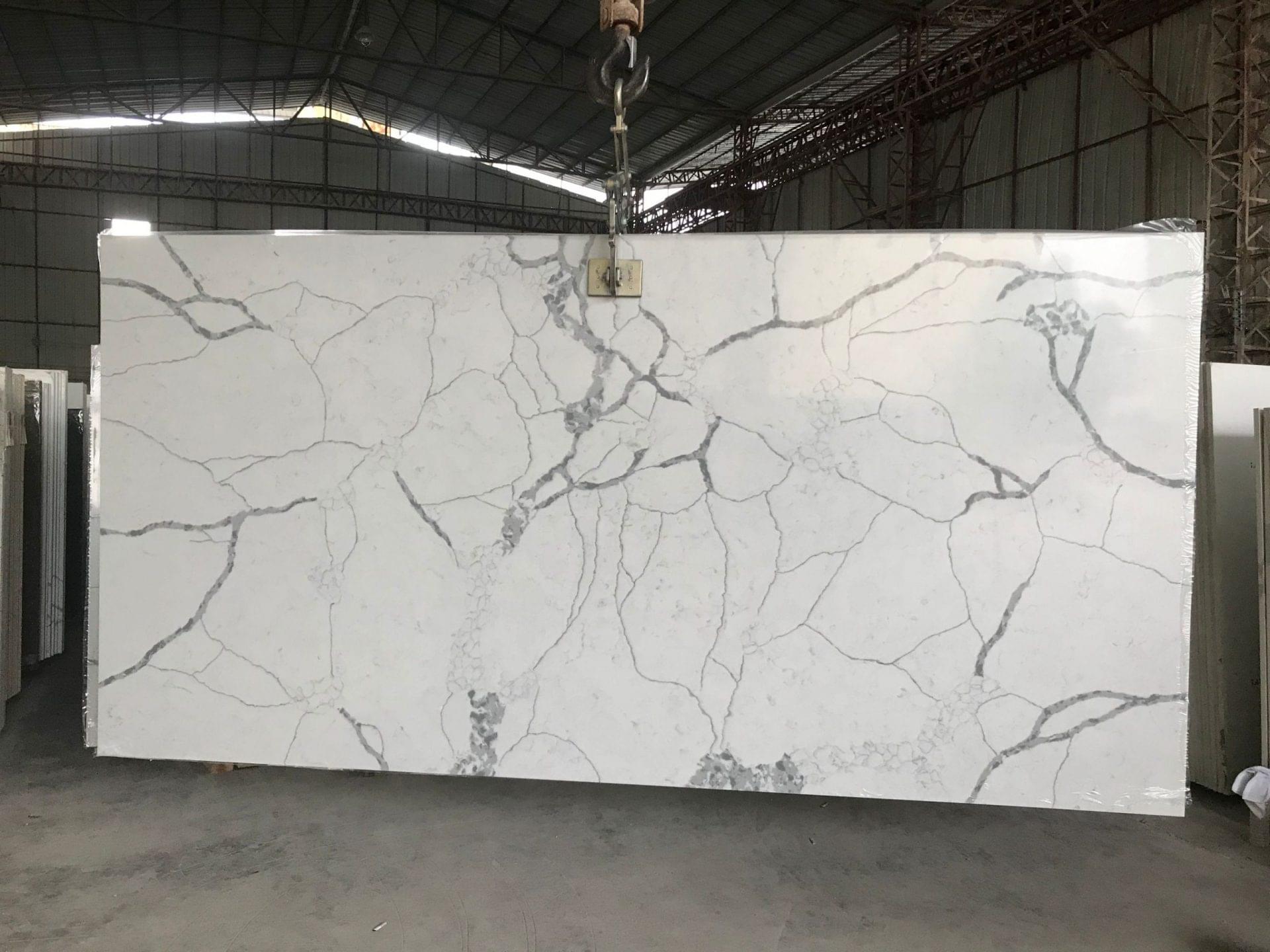 Quartz Stone A – White marble Look stone