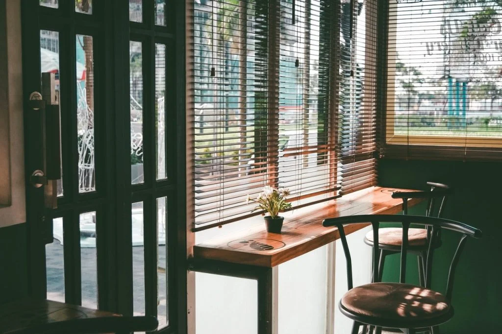 bar stool